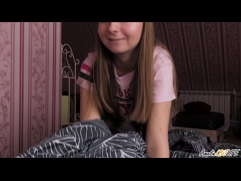 ❤️ Blondie suig haar BFF's diep en kry cum in haar mond Seks by porn af.justindianpornx.ru ️❤